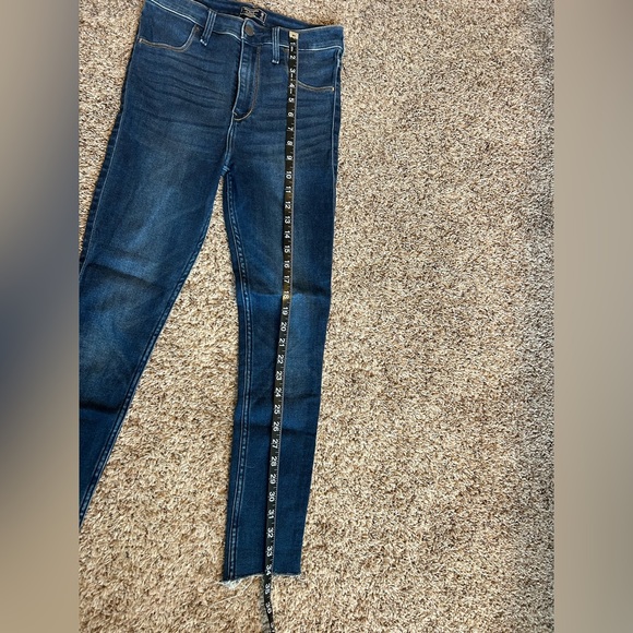 Womens Abercrombie (high rise legging Jean). Raw hem - Picture 5 of 5